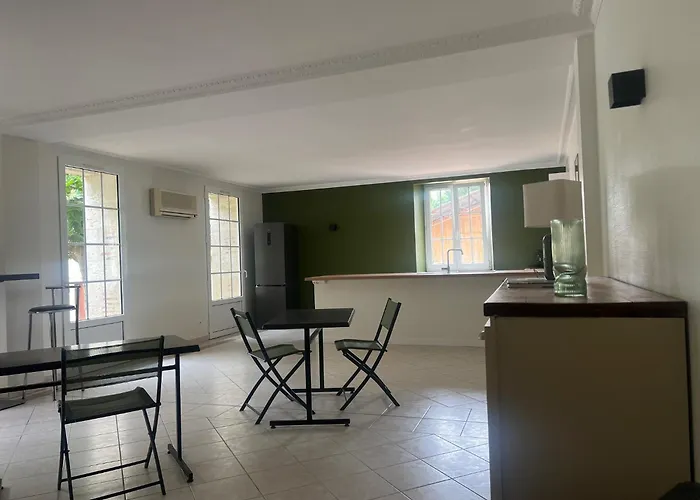 A Bed & Breakfast Laplume